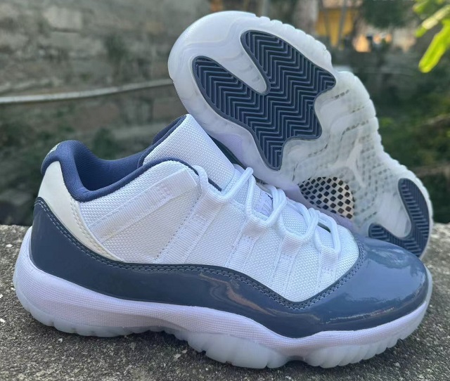 Air Jordan 11 Retro Low Diffused Blue